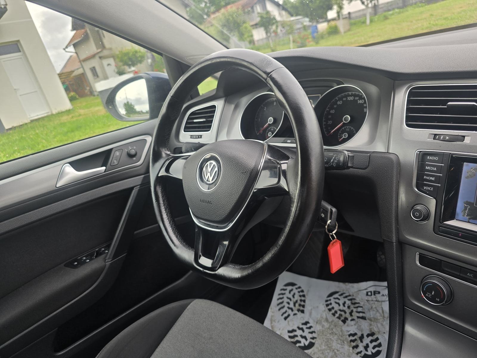 VW Golf 7 1,6 TDI-2015gd.md-NAVIGACIJA-110ks-6brzina,klima,KARTICE, fotografija 11