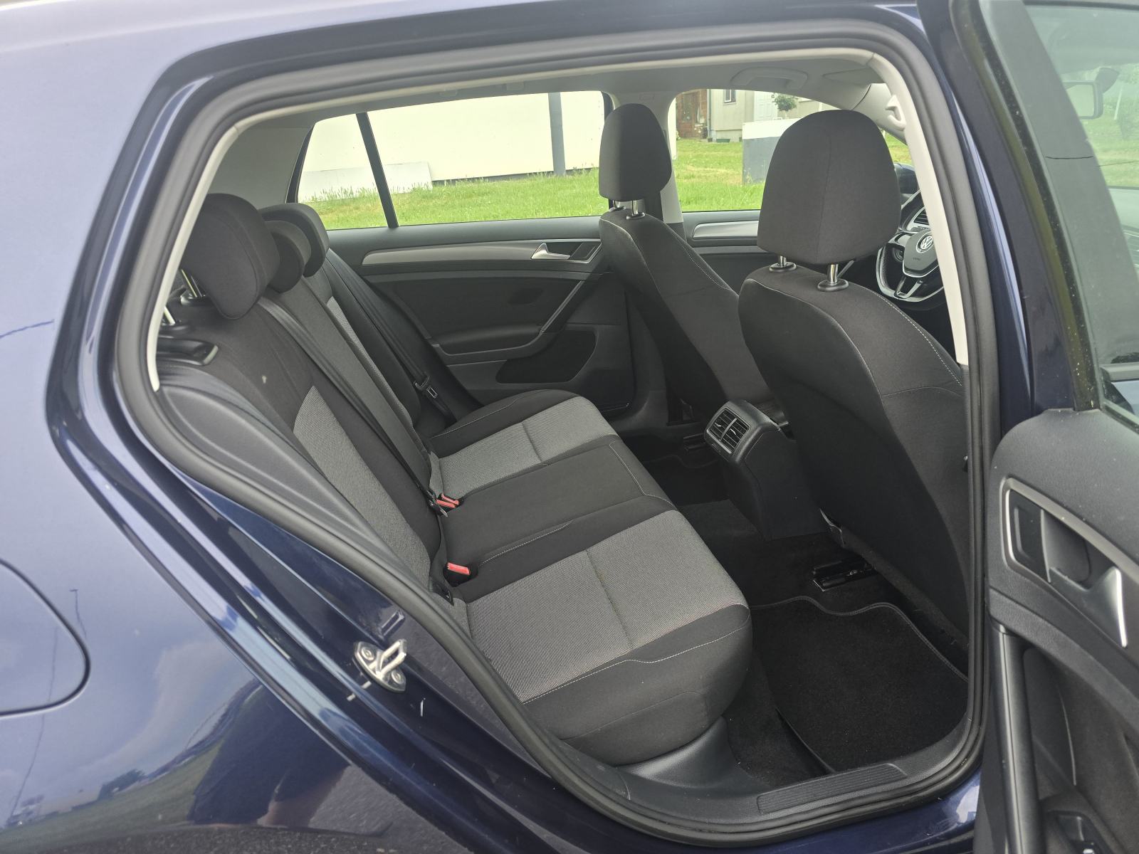 VW Golf 7 1,6 TDI-2015gd.md-NAVIGACIJA-110ks-6brzina,klima,KARTICE, fotografija 16