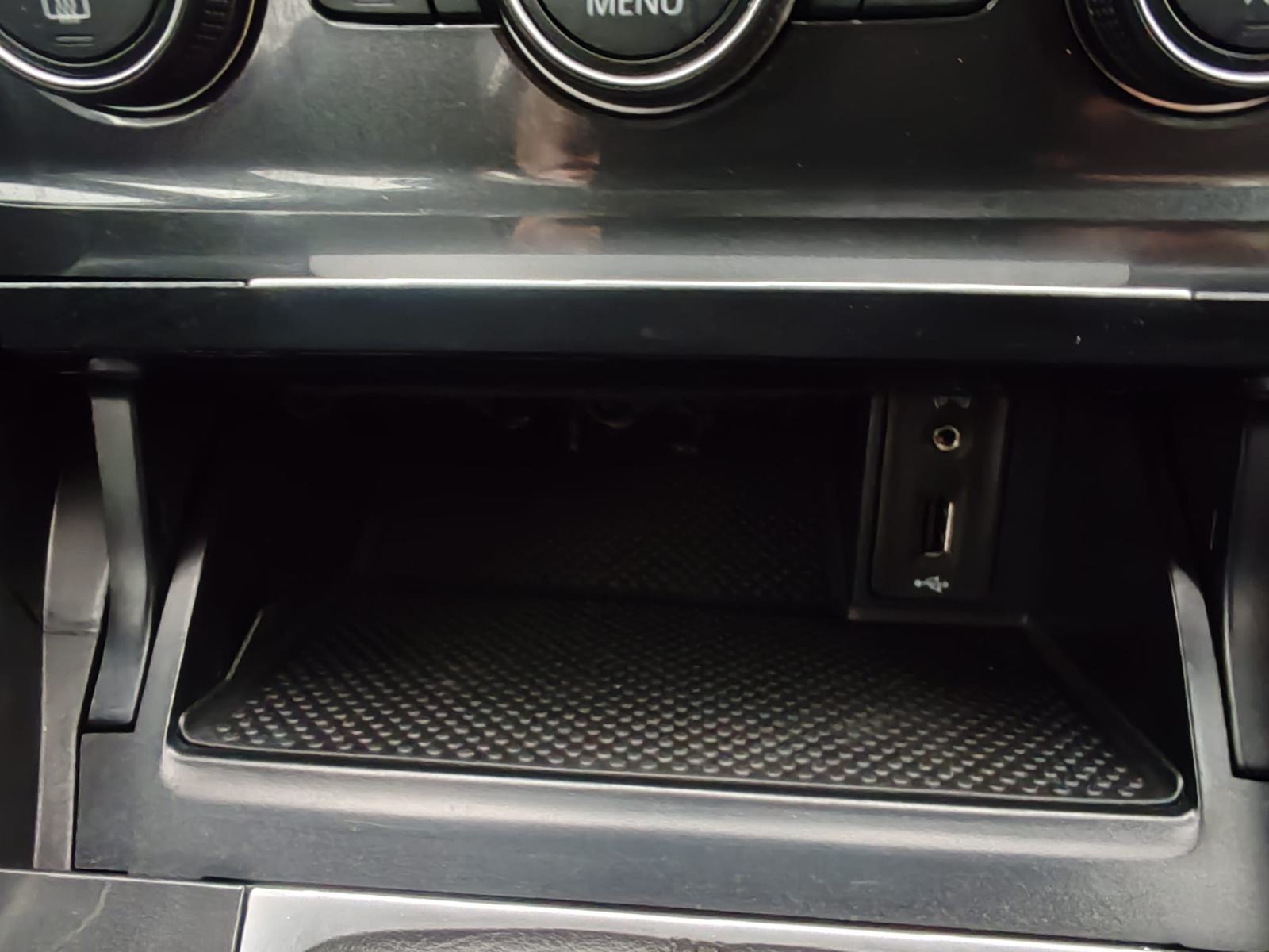 VW Golf 7 1,6 TDI , 2017 GODINA, 212000KM, KARTICE DO 36 RATA, fotografija 17
