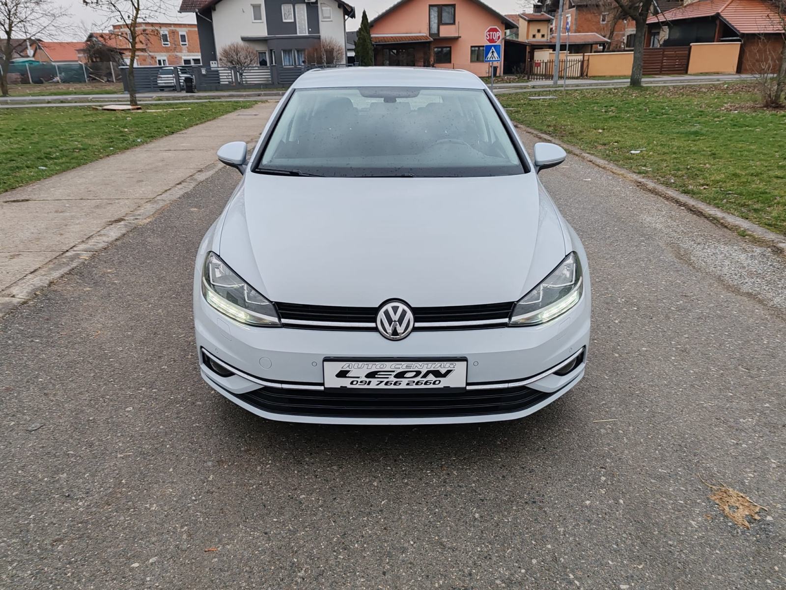 VW Golf 7 1,6 TDI , 2017 GODINA, 212000KM, KARTICE DO 36 RATA, fotografija 2
