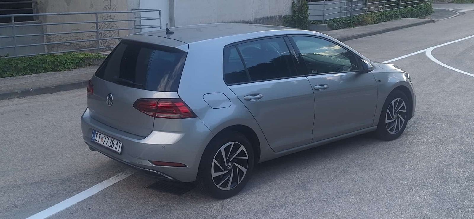 VW Golf 7 1,6 TDI 2019 god sa 178000 km, fotografija 12
