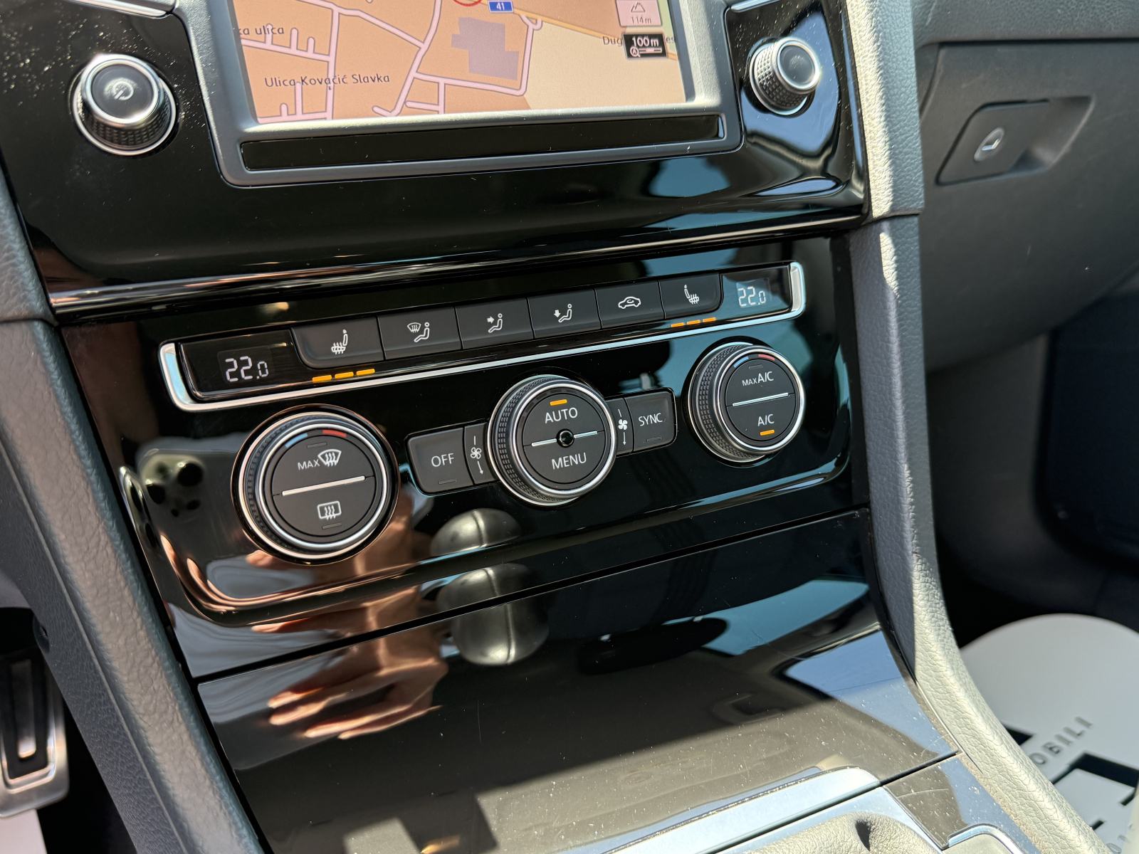 VW Golf 7 1,6 TDI ALLSTAR,NAVI,PDC,ACC,JAMSTVO,TOP STANJE!, fotografija 15