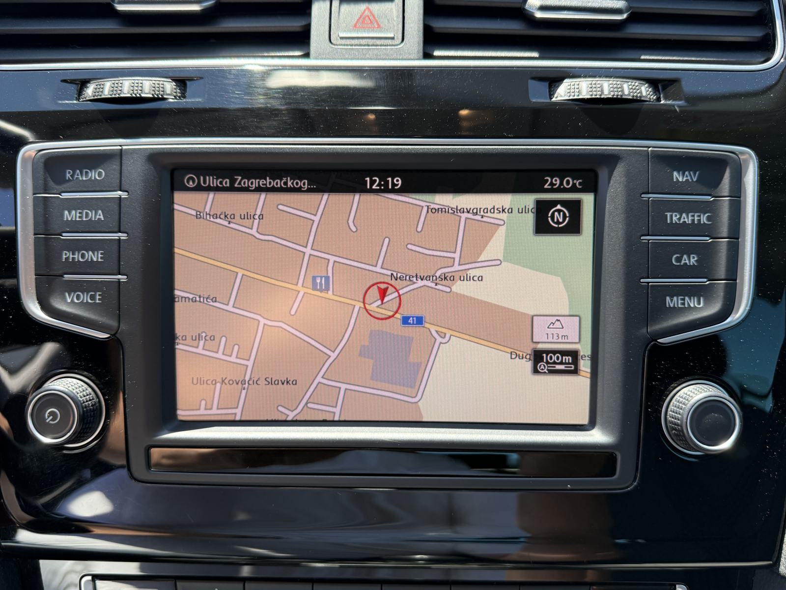 VW Golf 7 1,6 TDI ALLSTAR,NAVI,PDC,ACC,JAMSTVO,TOP STANJE!, fotografija 14