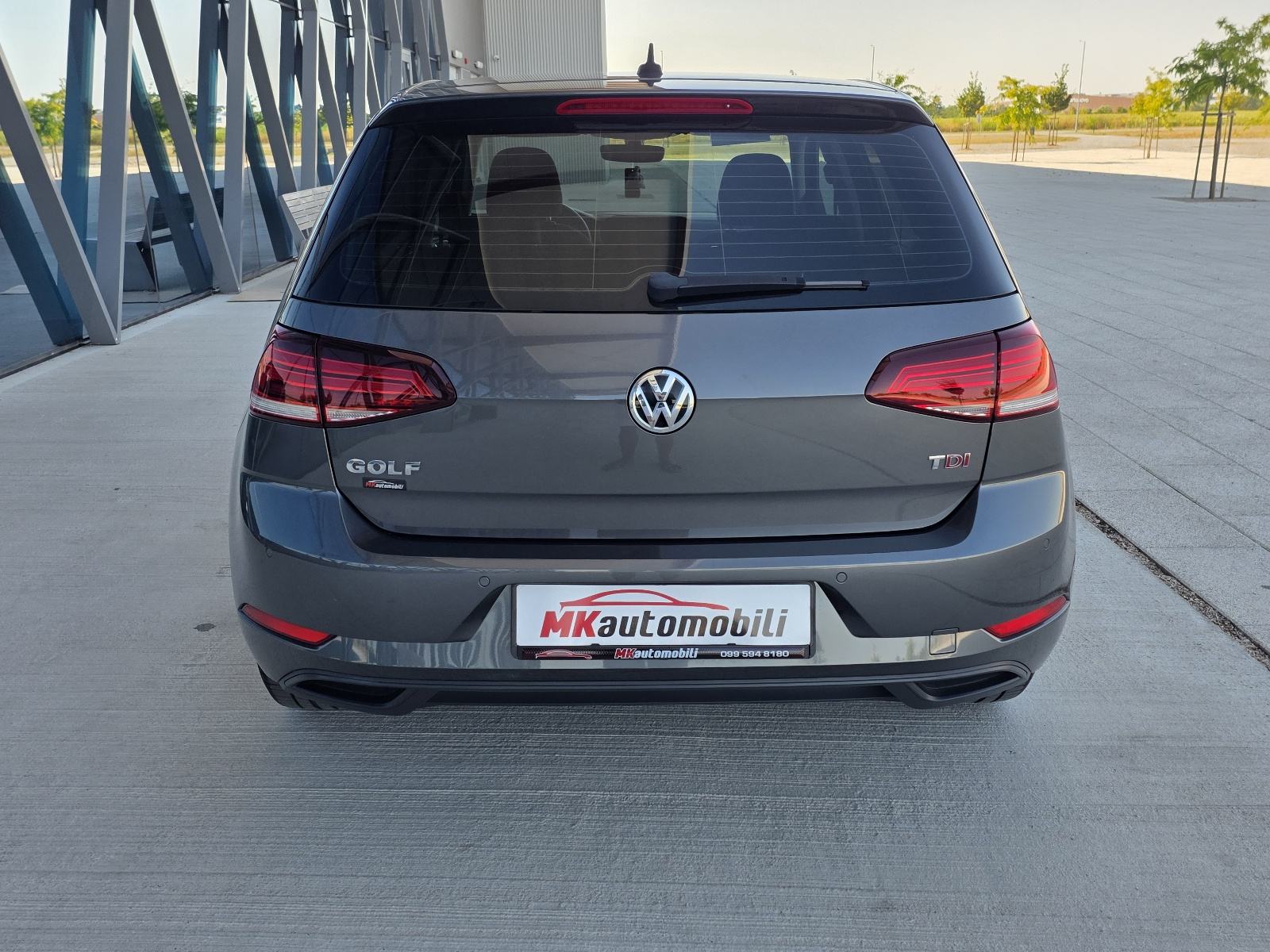 VW Golf 7 1,6 TDI ALU,NAVI,PARK SENZORI 135 T.K.M, fotografija 5