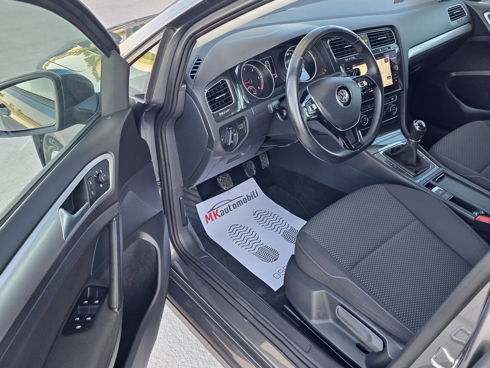 VW Golf 7 1,6 TDI ALU,NAVI,PARK SENZORI 135 T.K.M, fotografija 15