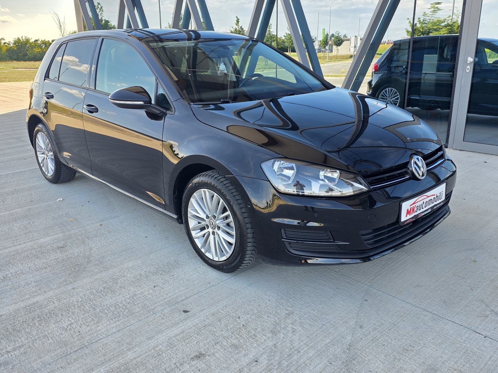 VW Golf 7 1,6 TDI ALU,NAVI,PARK SENZORI 167 T.K.M, fotografija 9