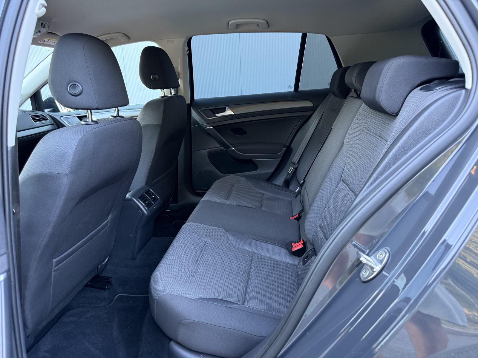 VW Golf 7.5 1,6 TDI AUTOMATIK DSG F1 REDIZAJN 71.500KM 2019 GOD ZG, fotografija 17