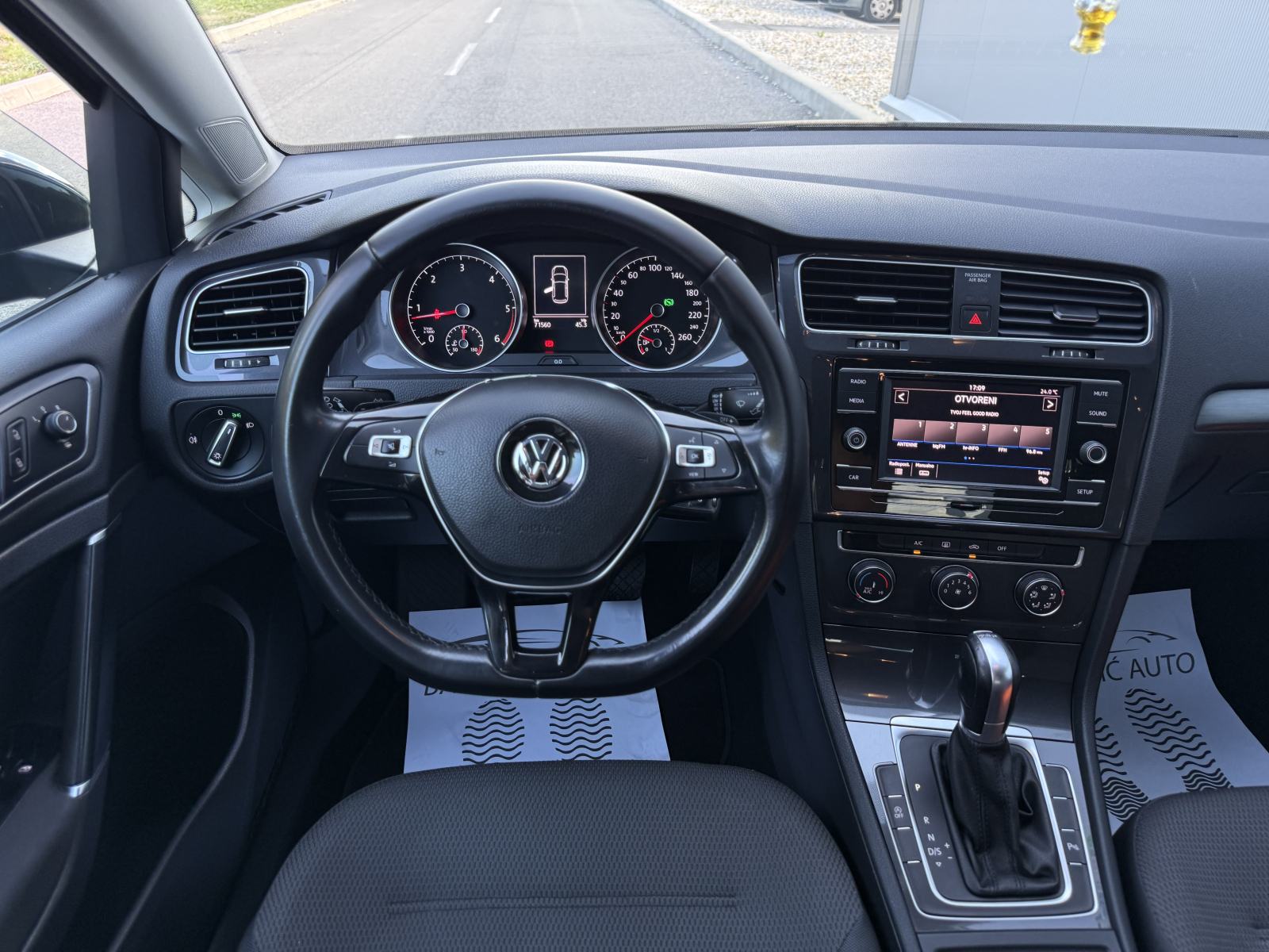 VW Golf 7.5 1,6 TDI AUTOMATIK DSG F1 REDIZAJN 71.500KM 2019 GOD ZG, fotografija 18