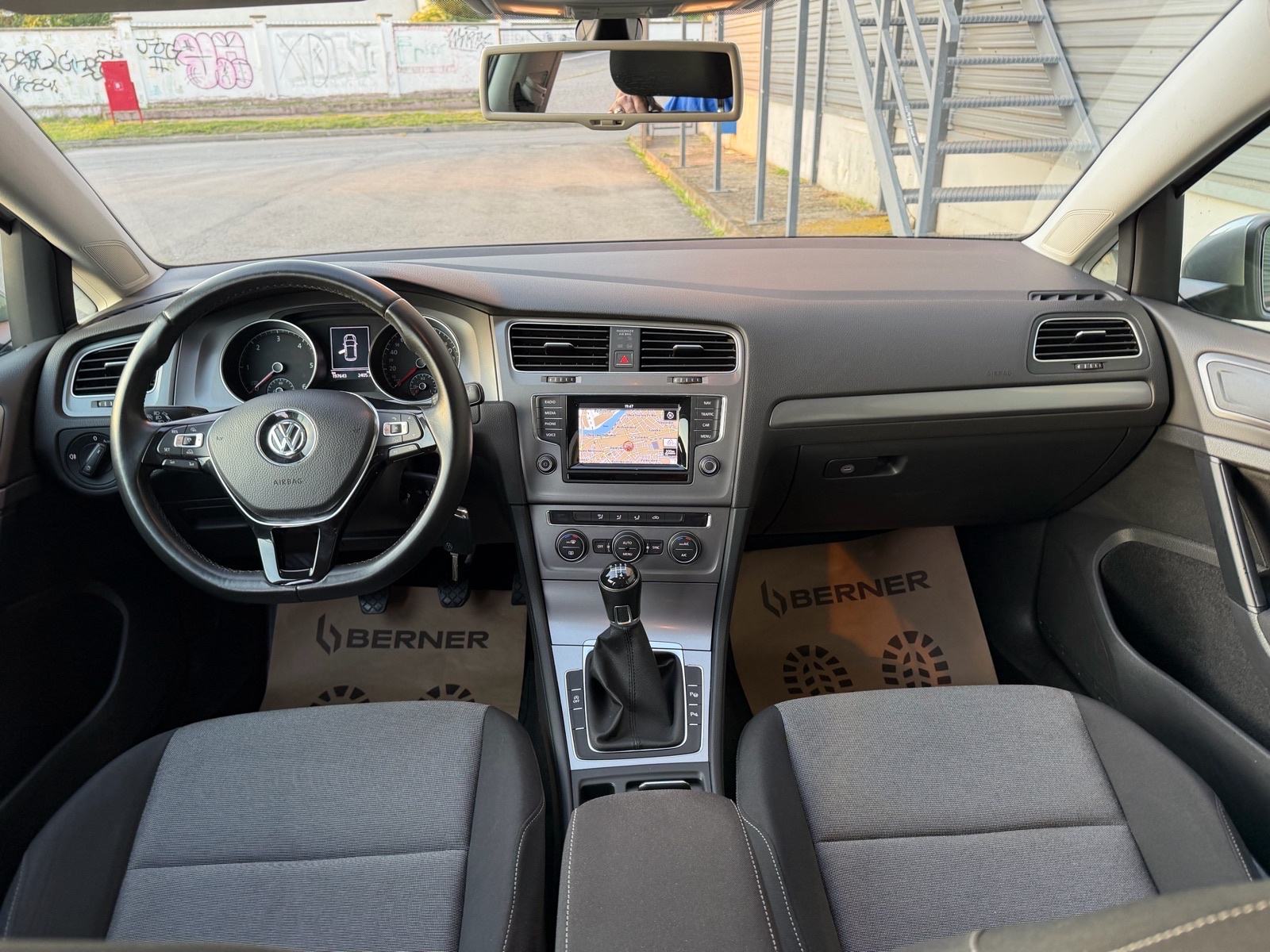 VW Golf 7-1,6 TDI-BLUEMOTION-NAVI-PARK,SENZIRI-PARK PILOT-ACC-RADAR, fotografija 11
