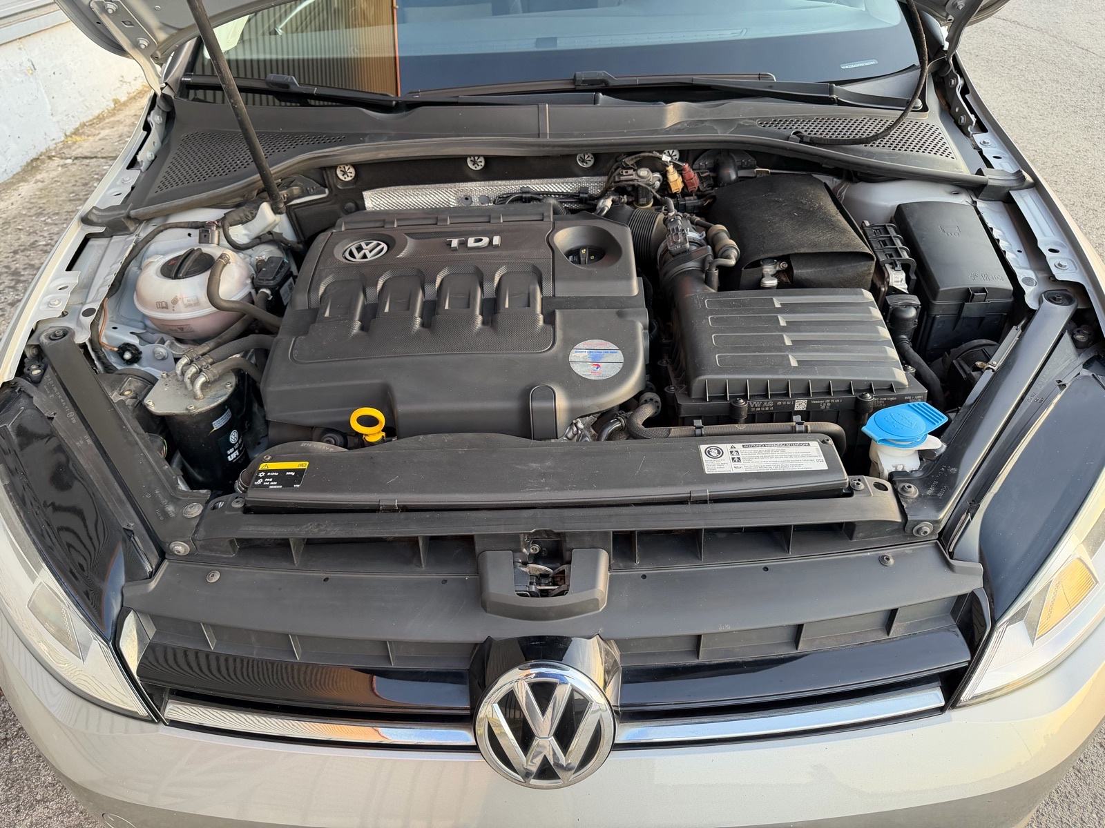 VW Golf 7-1,6 TDI-BLUEMOTION-NAVI-PARK,SENZIRI-PARK PILOT-ACC-RADAR, fotografija 16