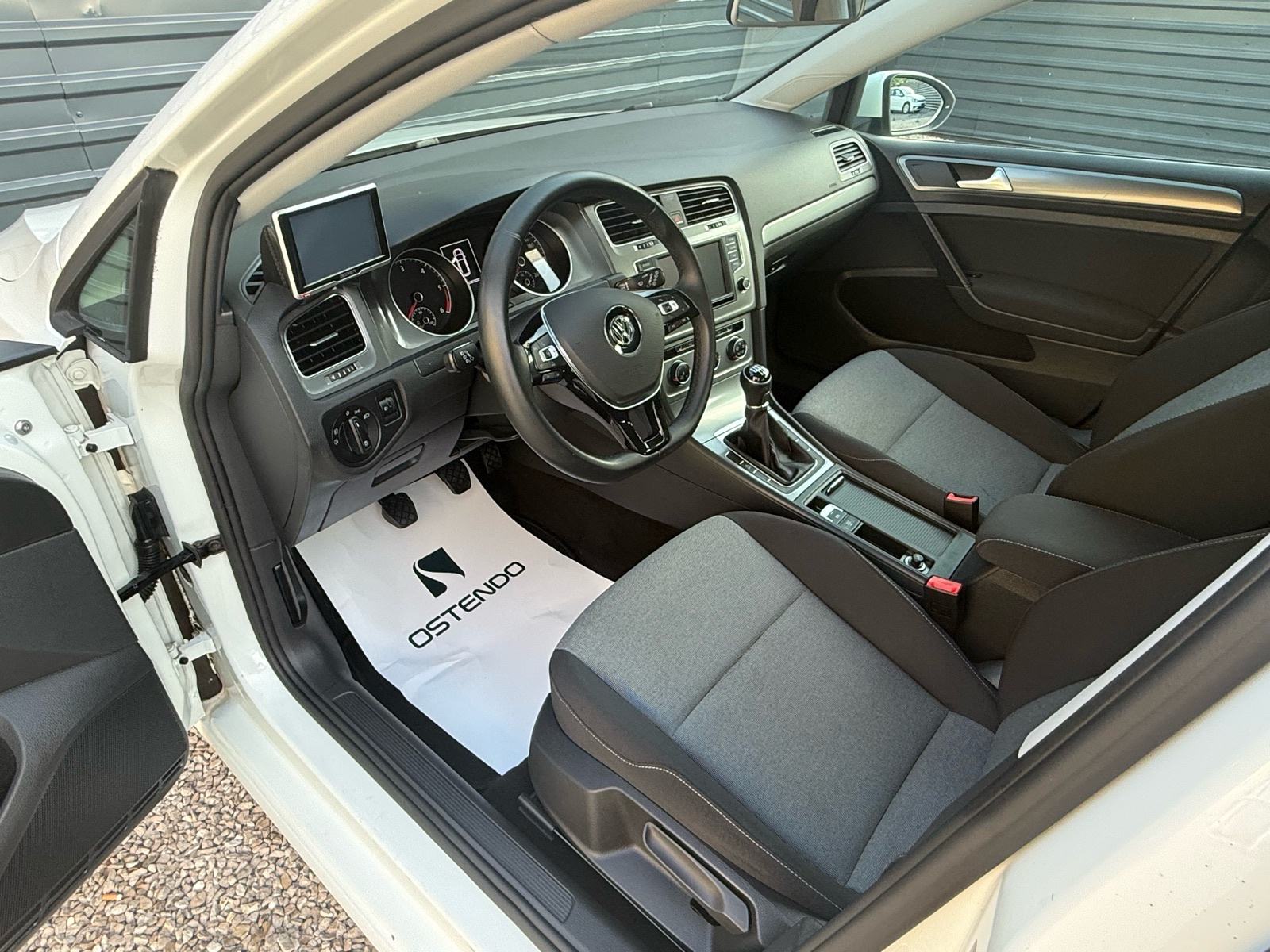 VW Golf 7 1,6 TDI BMT, 107000km, KOMPLETNA SERVISNA POVIJEST, U PDV-u., fotografija 13
