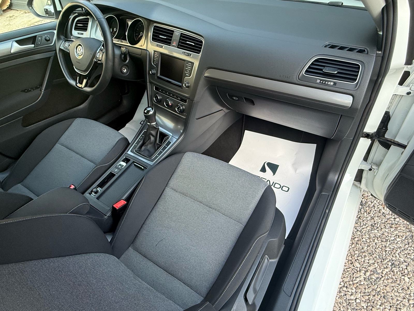 VW Golf 7 1,6 TDI BMT, 107000km, KOMPLETNA SERVISNA POVIJEST, U PDV-u., fotografija 16