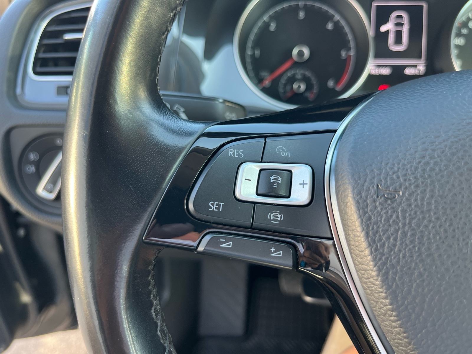 VW Golf 7 1,6 TDI BMT 115 KS 1.VL Nije uvoz REG. 02/2027Jamstvo 1G, fotografija 16