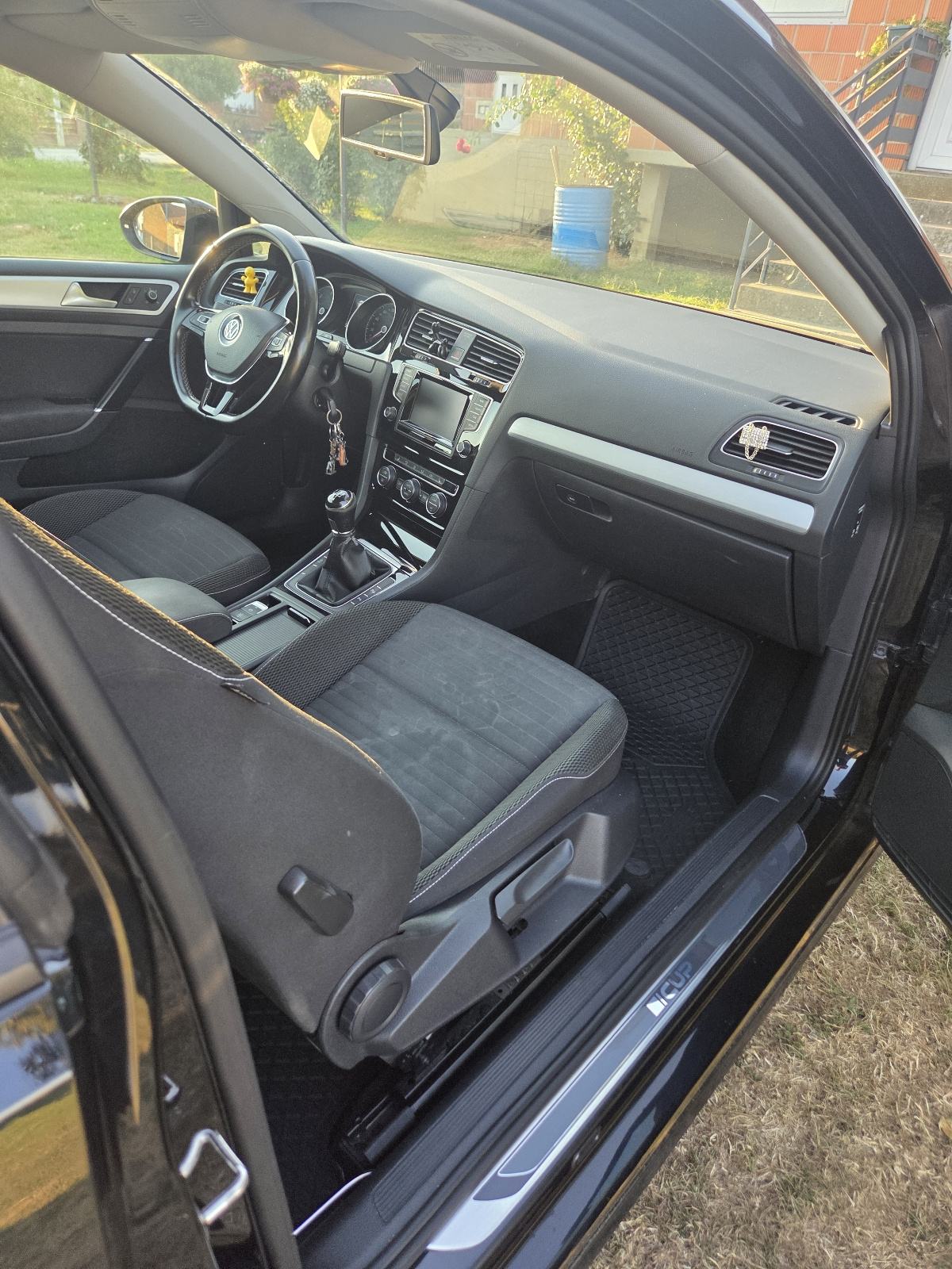 VW Golf 7 1,6 TDI BMT, 2014. Godina, troja vrata, fotografija 4