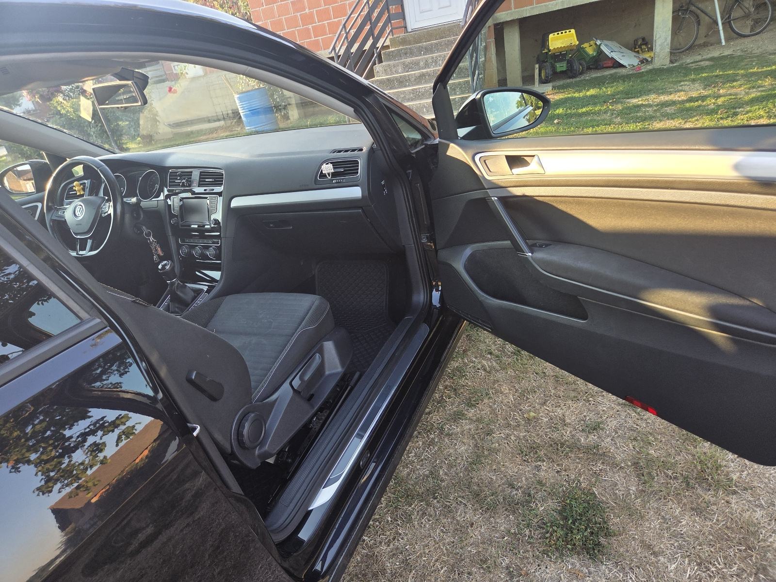 VW Golf 7 1,6 TDI BMT, 2014. Godina, troja vrata, fotografija 6