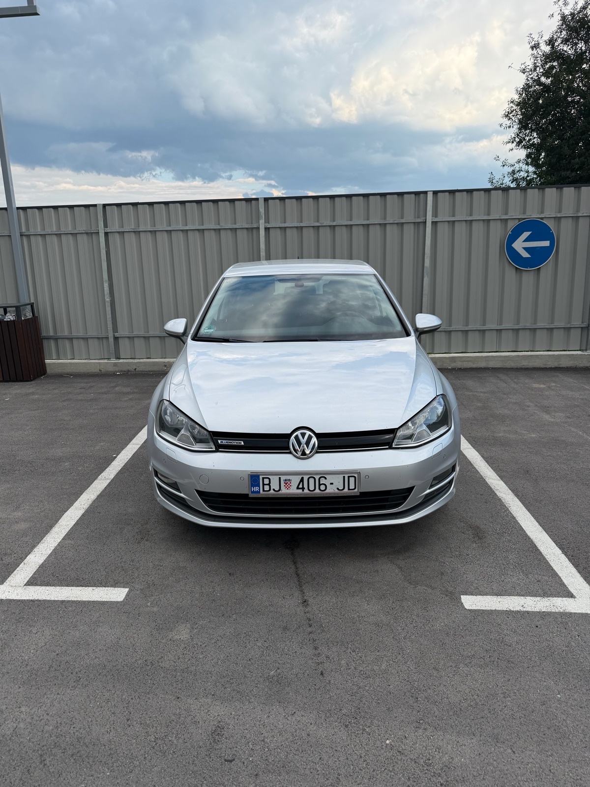 VW Golf 7 1,6 TDI BMT 2015 TOP STANJE!, fotografija 3