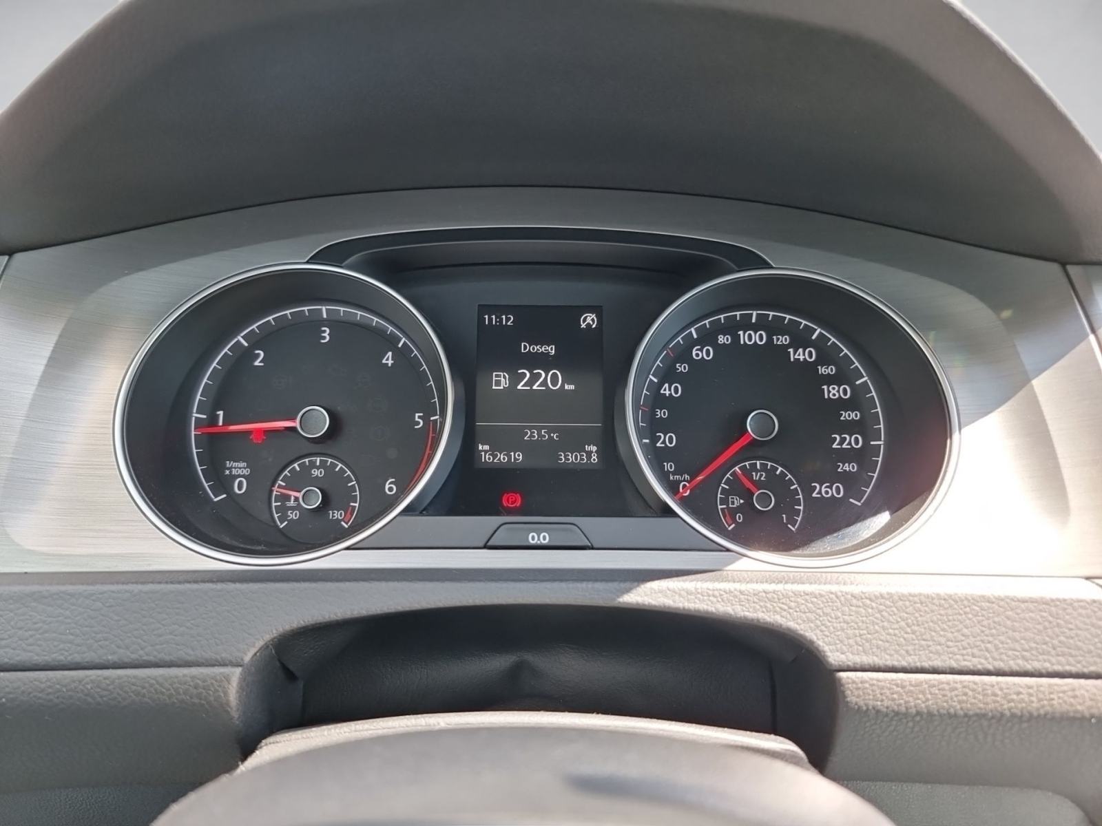 VW Golf 7 1,6 TDI BMT 40 EDITION R-line, HR AUTO, Reg 05/2027, fotografija 16