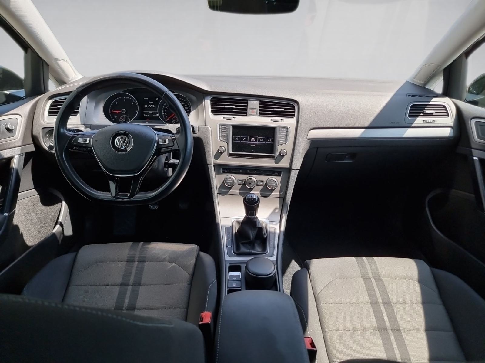 VW Golf 7 1,6 TDI BMT 40 EDITION R-line, HR AUTO, Reg 05/2027, fotografija 13