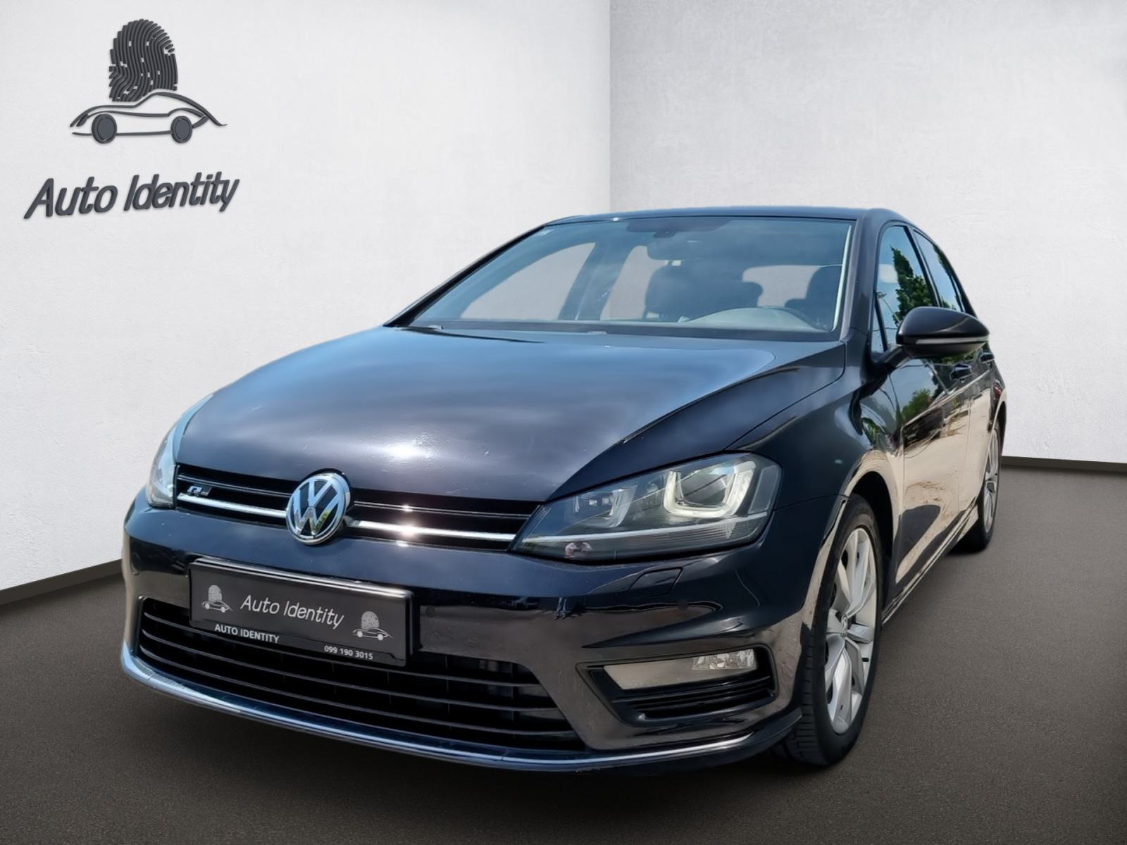VW Golf 7 1,6 TDI BMT 40 EDITION R-line, HR AUTO, Reg 05/2027, pogled izvana - slika 1
