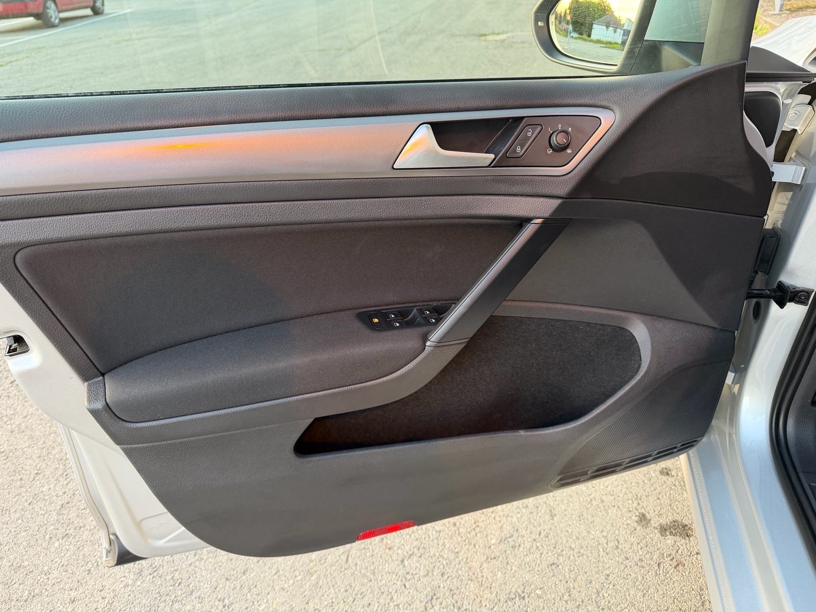 VW Golf 7 1,6 TDI BMT””ACC RADAR””PARK PILOT””NAVI””, fotografija 11