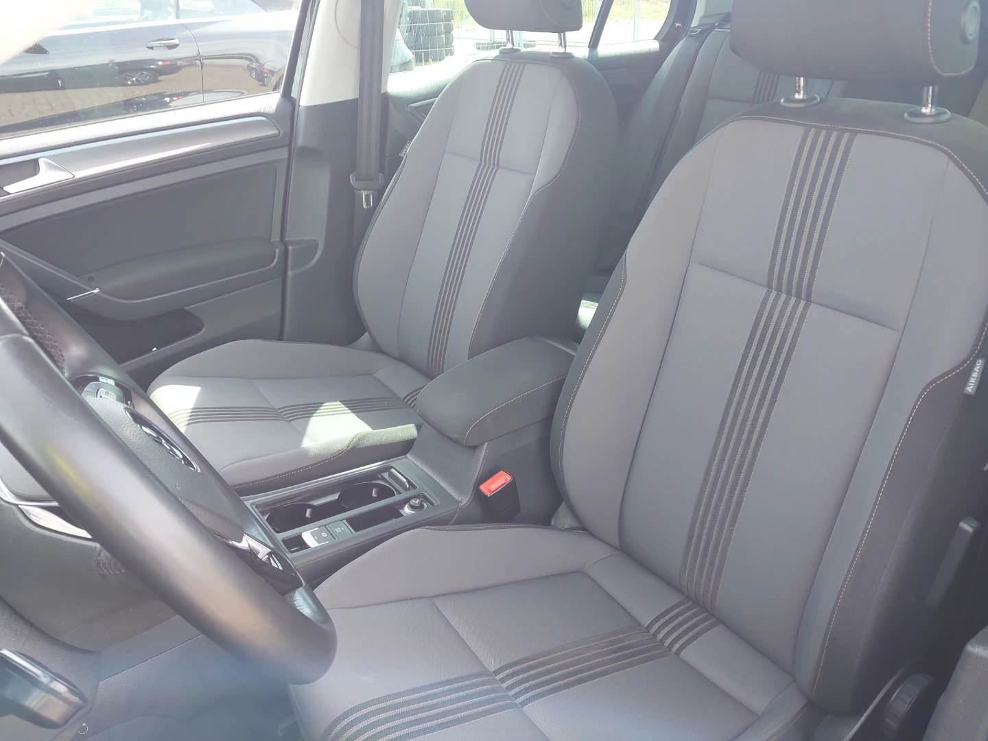VW Golf 7 1,6 TDI BMT ALLSTAR NAV,GRIJ.SJED,VELIKI SERVIS,4.205,10€*3, fotografija 7