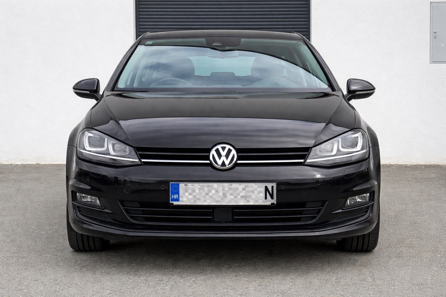 VW Golf 7 1,6 TDI CUP automatik FULL Oprema!, fotografija 3