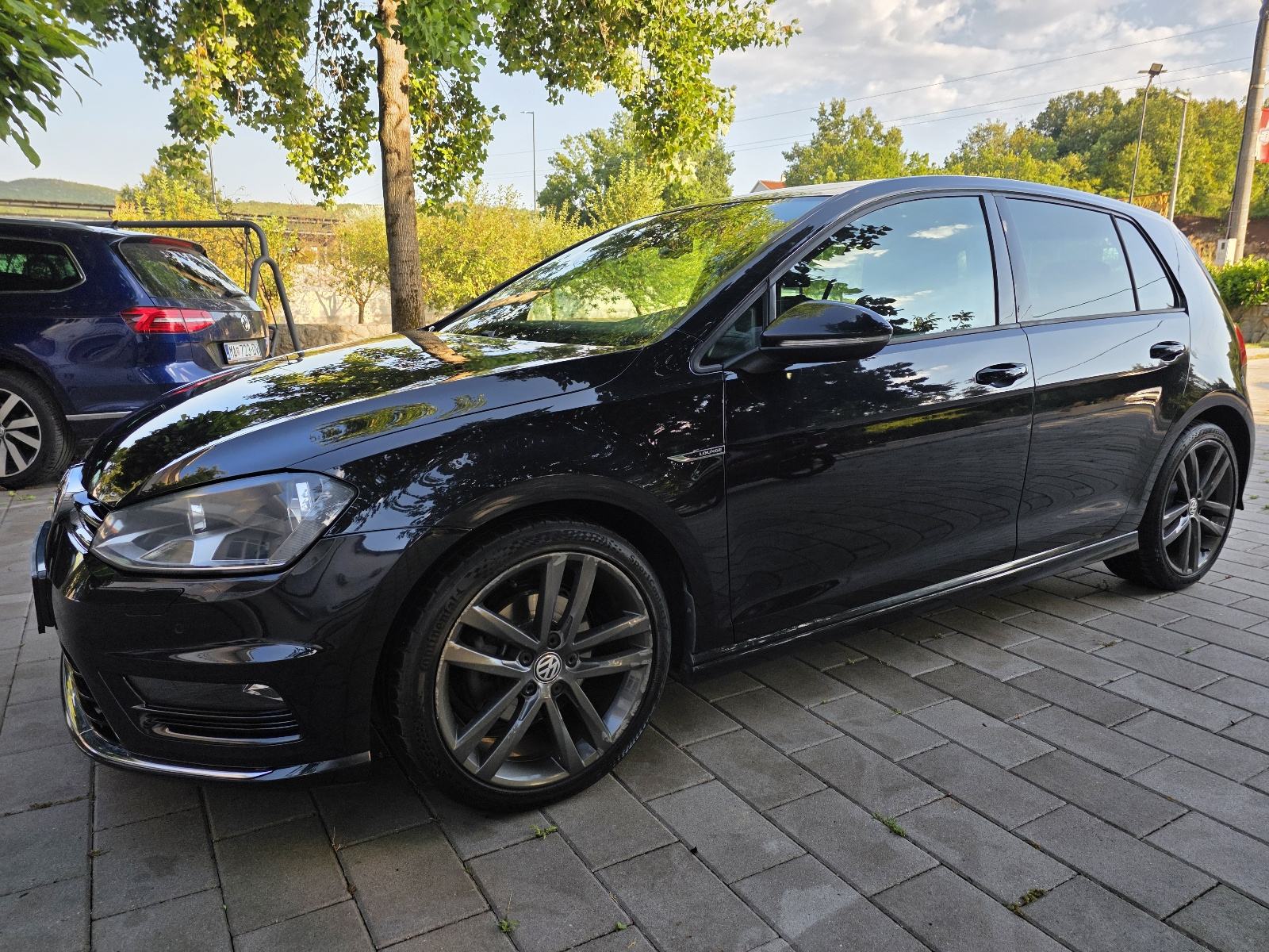 VW Golf 7 1,6 TDI R-LINE DSG automatik, fotografija 2