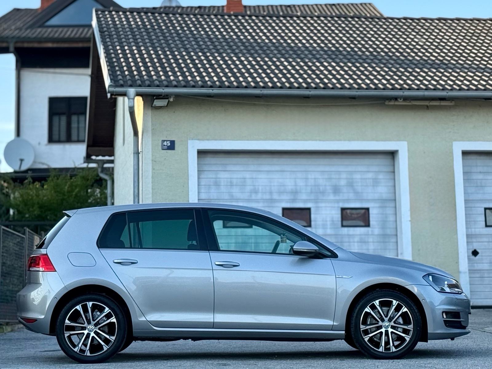 VW Golf 7 1,6 TDI BMT *CUP OPREMA*150TKM*NAVI*PDC*ALU17’*, fotografija 9