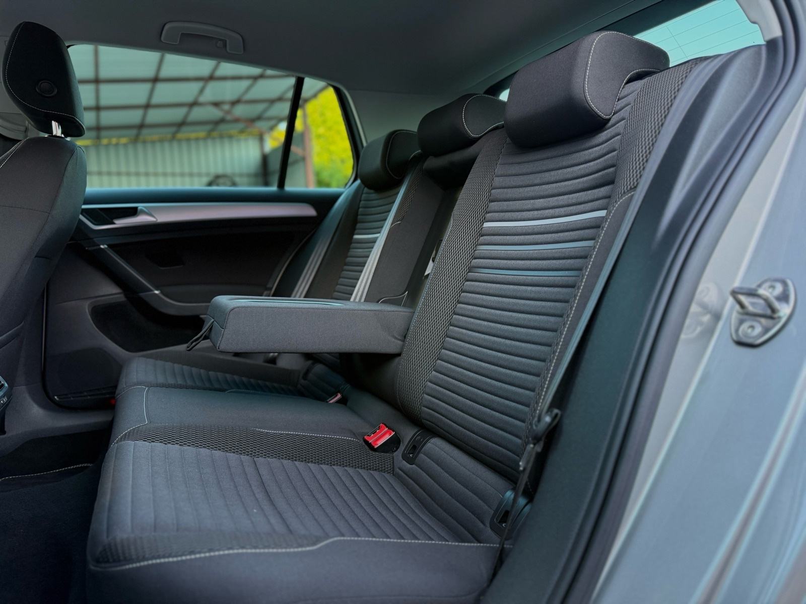 VW Golf 7 1,6 TDI BMT *CUP OPREMA*150TKM*NAVI*PDC*ALU17’*, fotografija 19