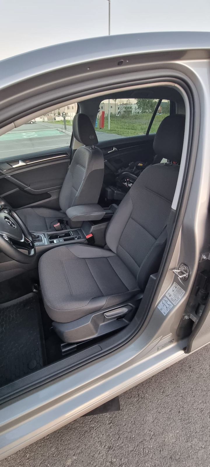 VW Golf 7.5 1,6 TDI BMT DSG automatik, fotografija 5