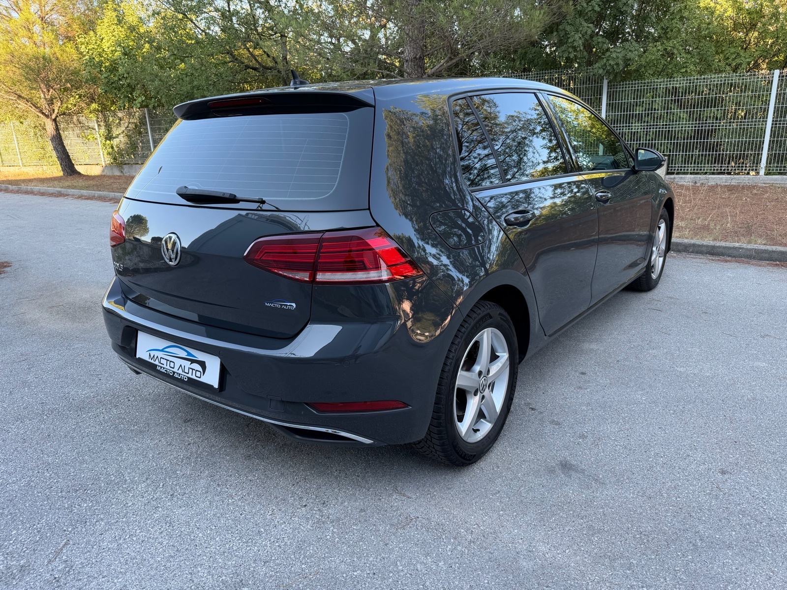 VW Golf 7 1,6 TDI BMT DSG automatik, fotografija 9