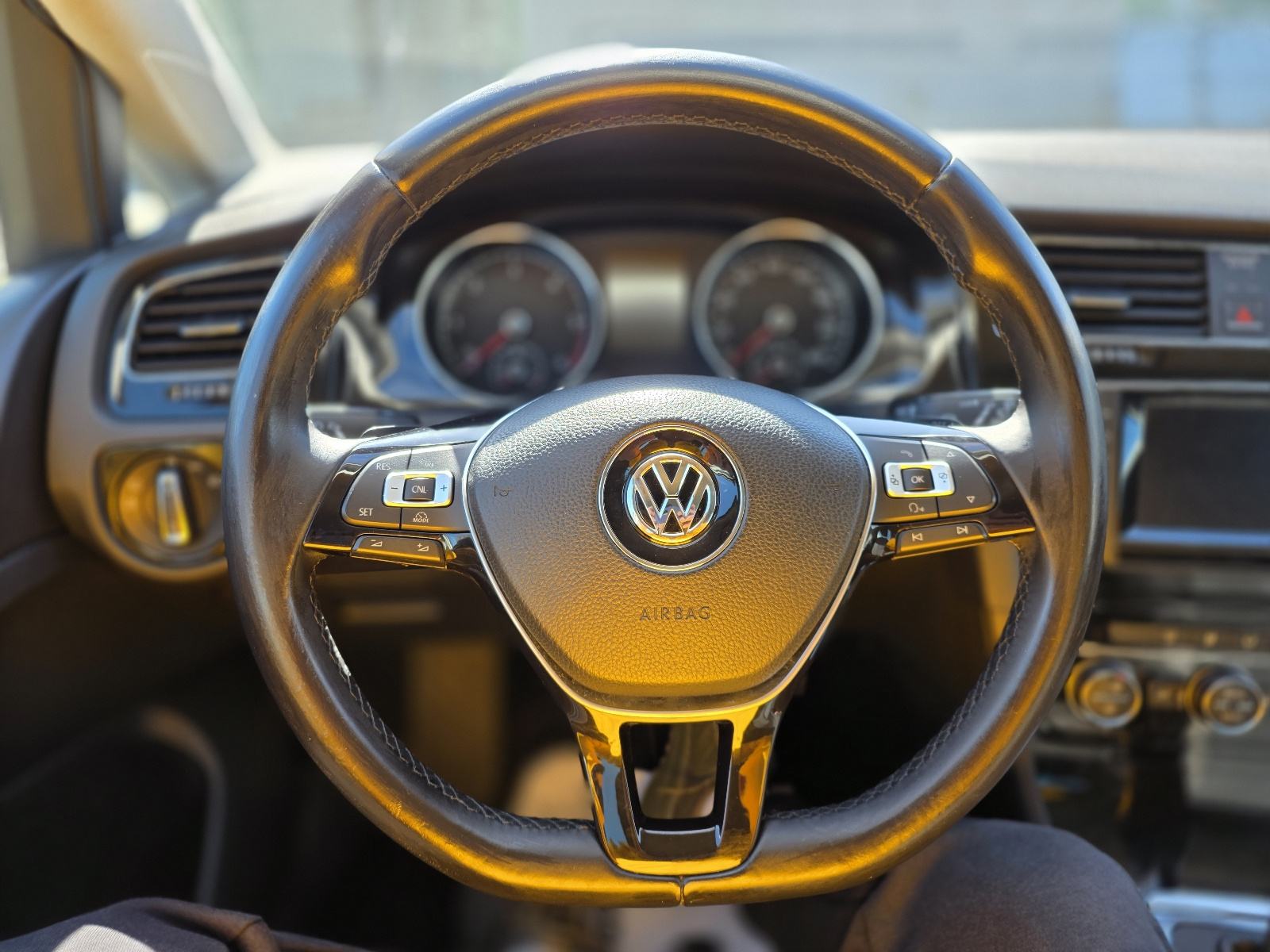 VW Golf 7 1,6 TDI BMT DSG - NAVIGACIJA, TEMPOMAT! JAMSTVO 12MJ., fotografija 10