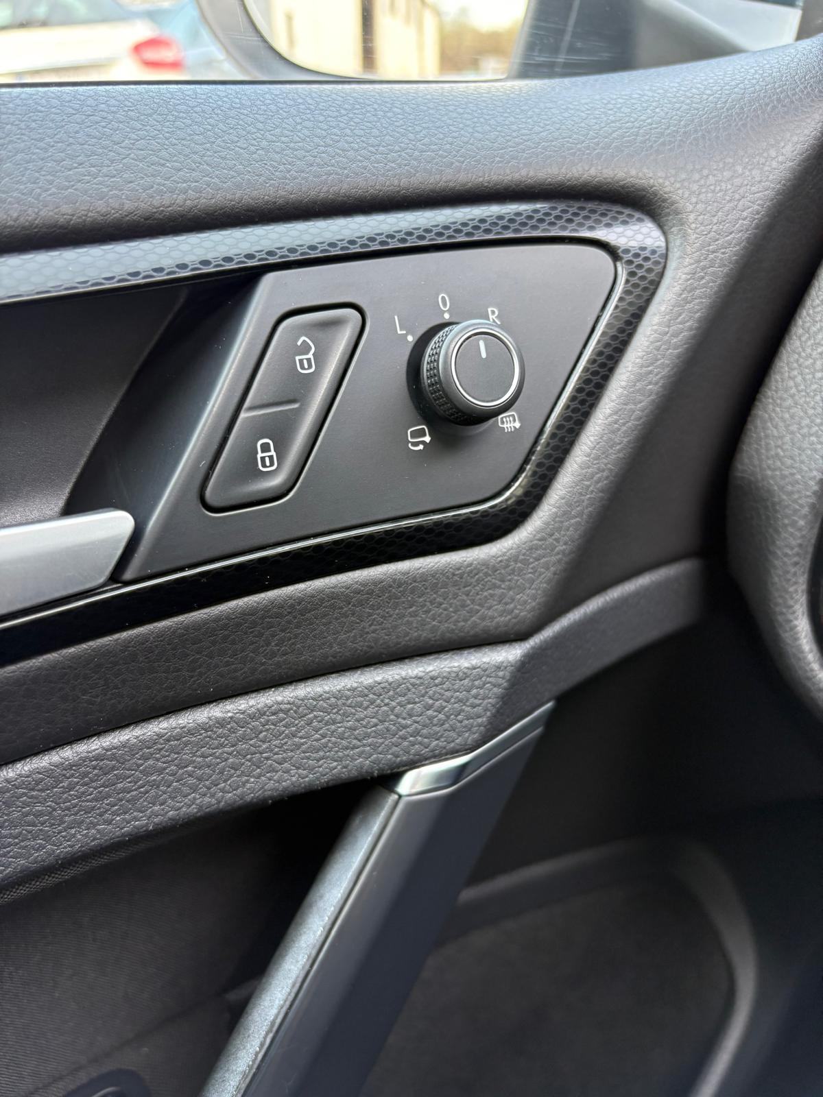 VW Golf 7 1,6 TDI BMT DSG - NAVIGACIJA, TEMPOMAT! JAMSTVO 12MJ., fotografija 20