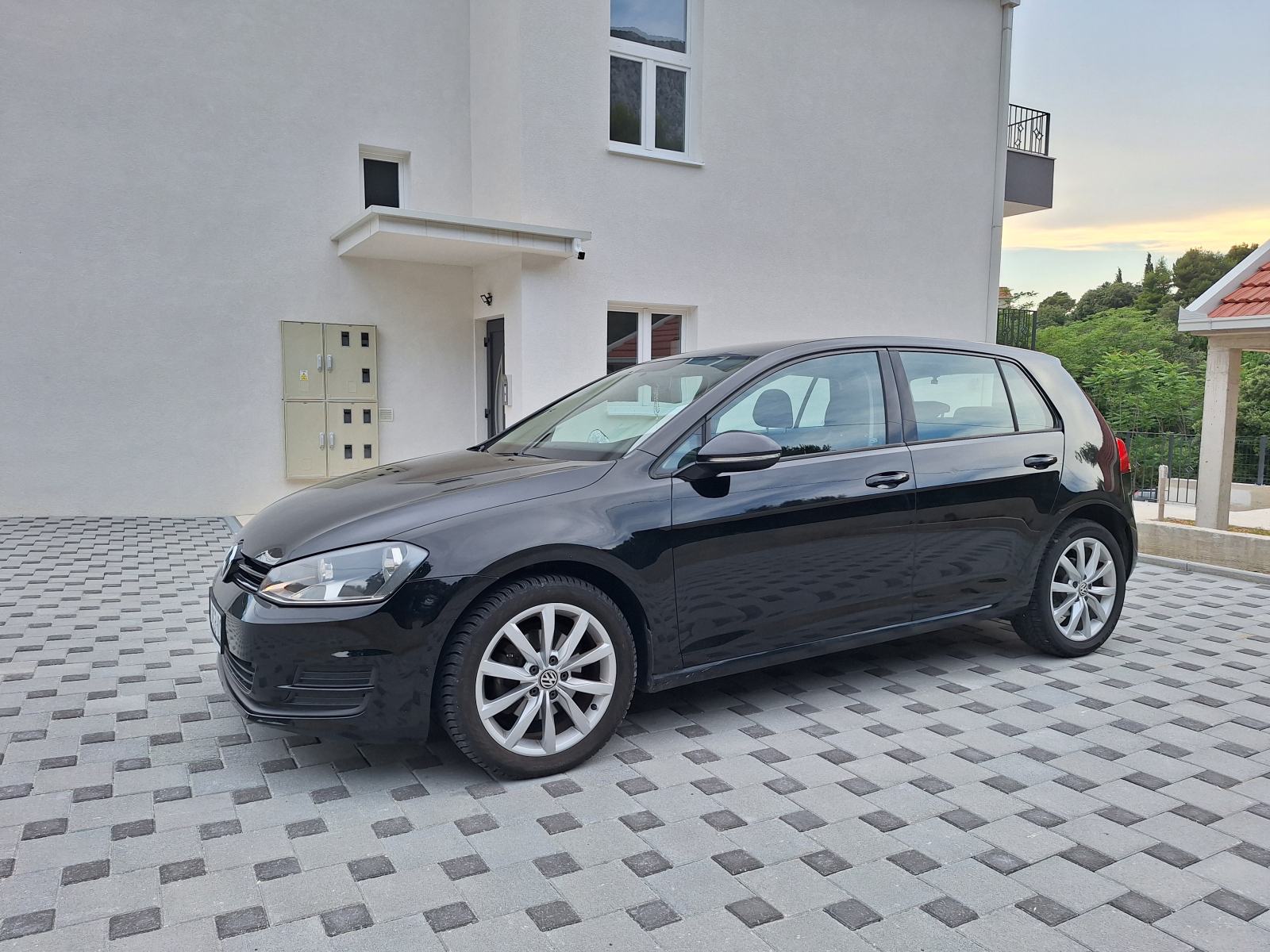 VW Golf 7 1,6 TDI BMT DSG, fotografija 2