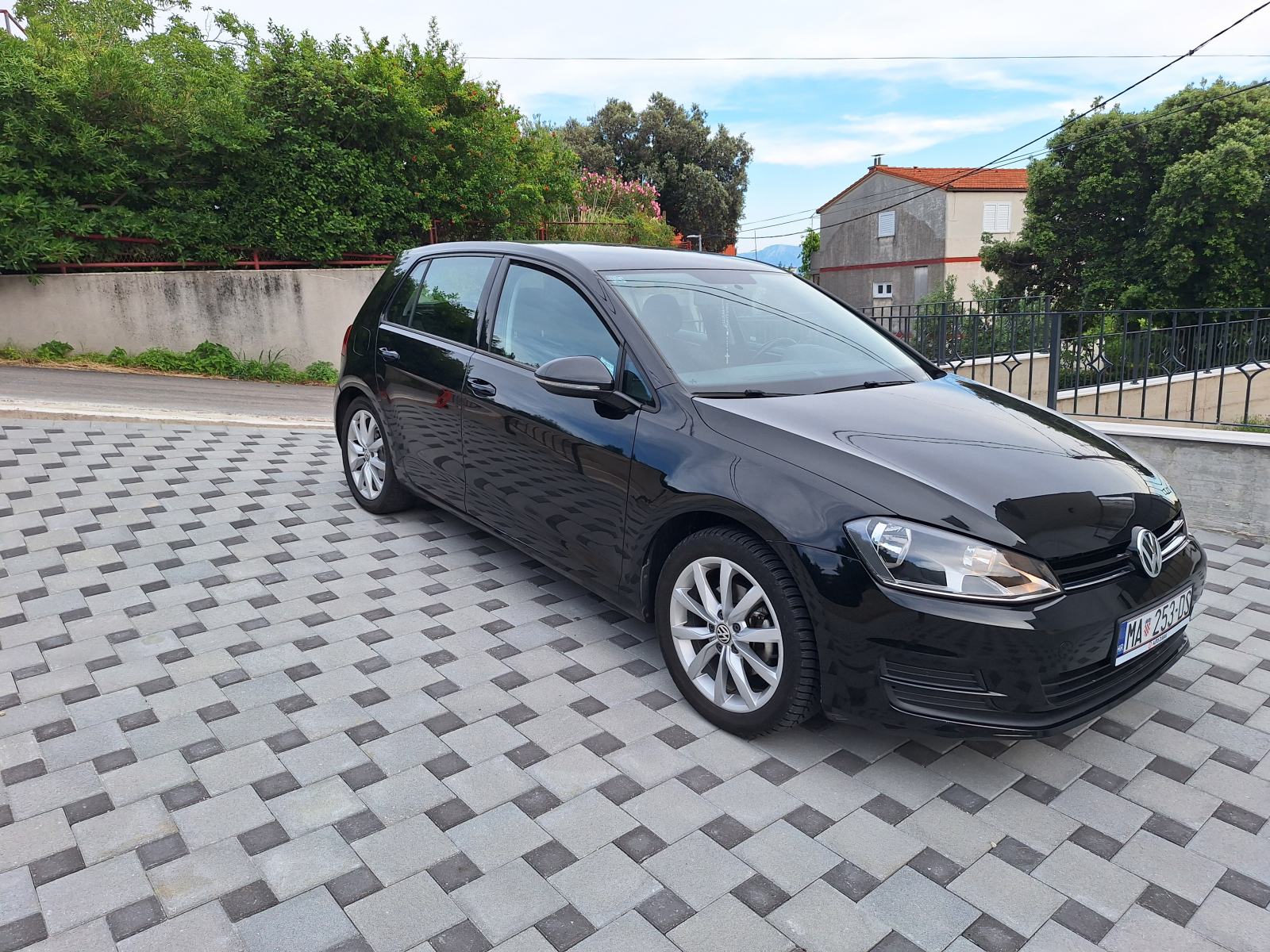 VW Golf 7 1,6 TDI BMT DSG, fotografija 1