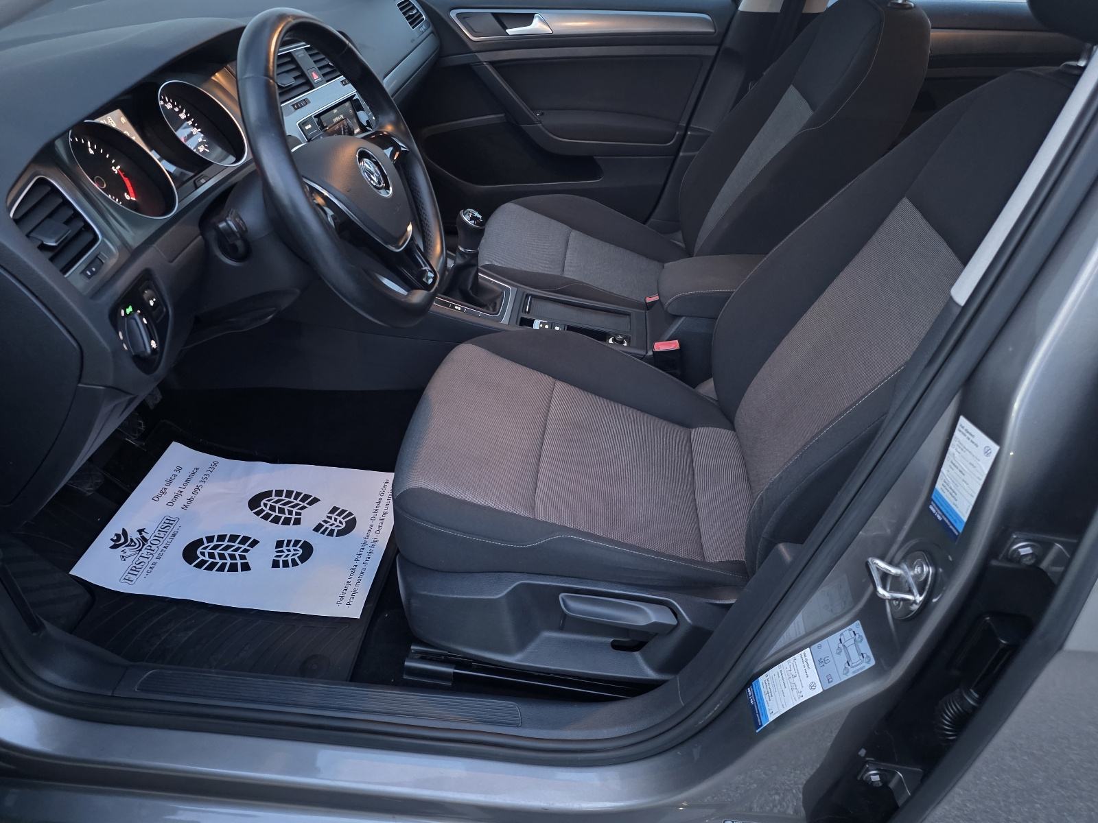 VW Golf 7 1,6 TDI BMT HR AUTO, 1.VLASNIK, SERVISNA KNJIGA., fotografija 16
