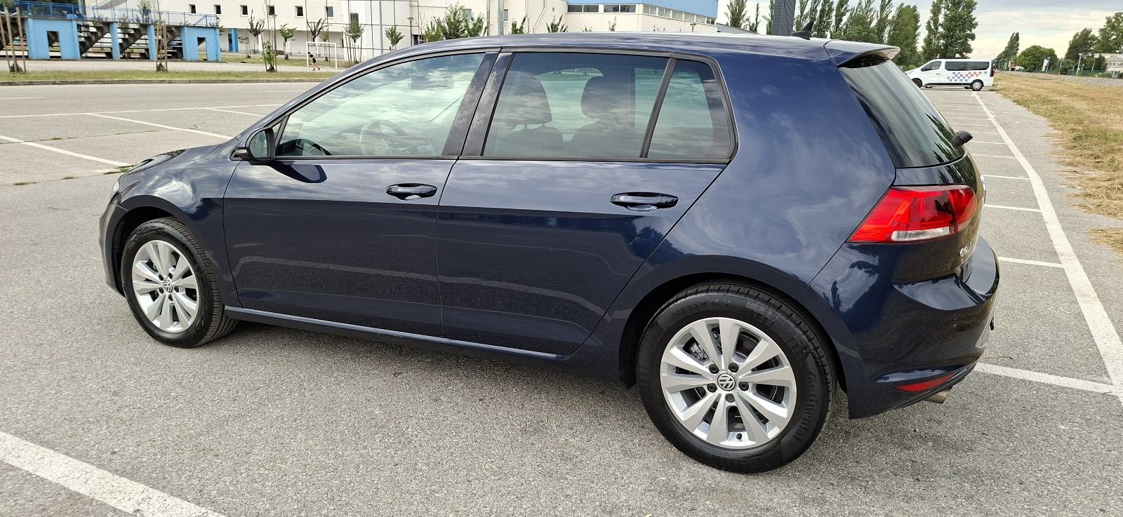 VW Golf 7 1,6 TDI BMT reg:07.mj/2027.Navi, Klima,alu,park.senzori..., fotografija 8