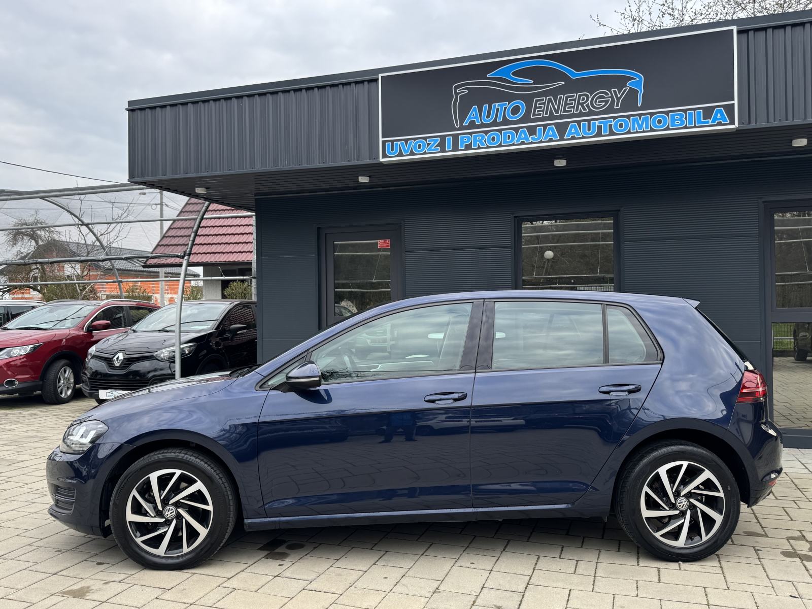 VW Golf 7 1,6 TDI ⭐ LED, Xenon, PDC, Grij.Sjed., Tempomat ⭐, fotografija 2
