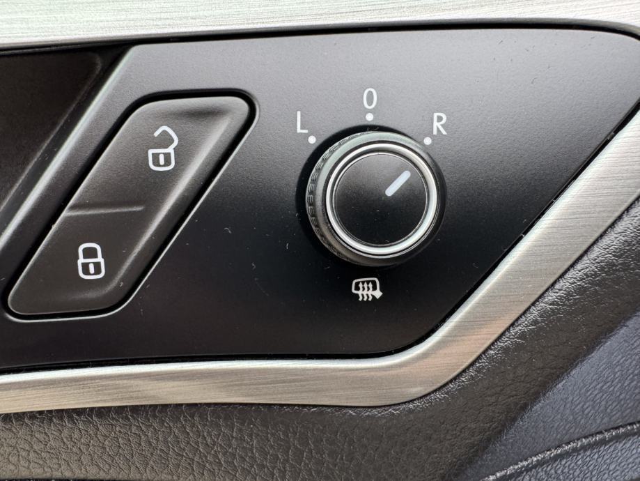 VW Golf 7 1,6 TDI ⭐ LED, Xenon, PDC, Grij.Sjed., Tempomat ⭐, fotografija 15