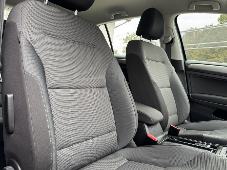 VW Golf 7 1,6 TDI ⭐ LED, Xenon, PDC, Grij.Sjed., Tempomat ⭐, fotografija 19