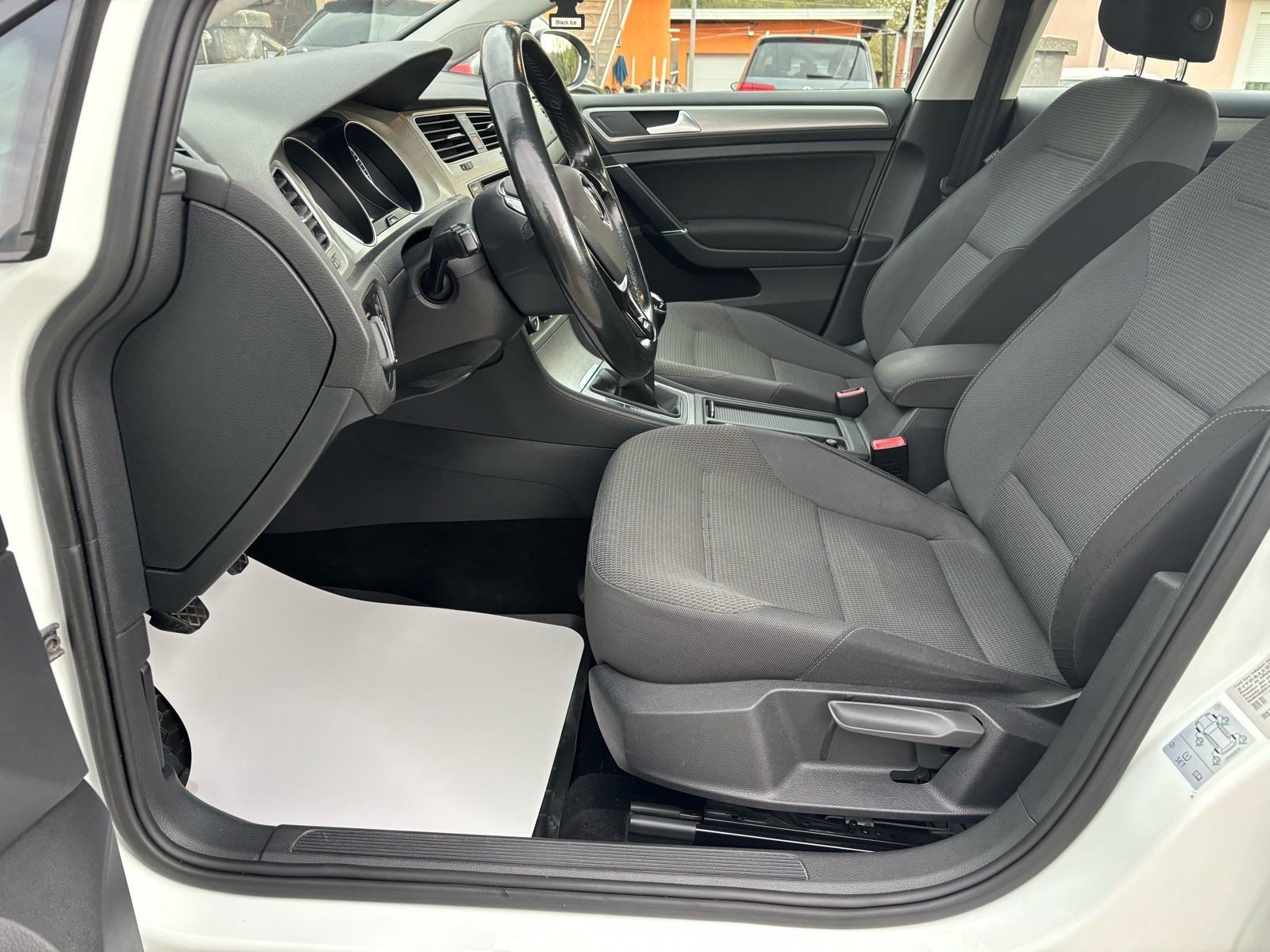 VW Golf 7 1,6 TDI BMT, fotografija 10