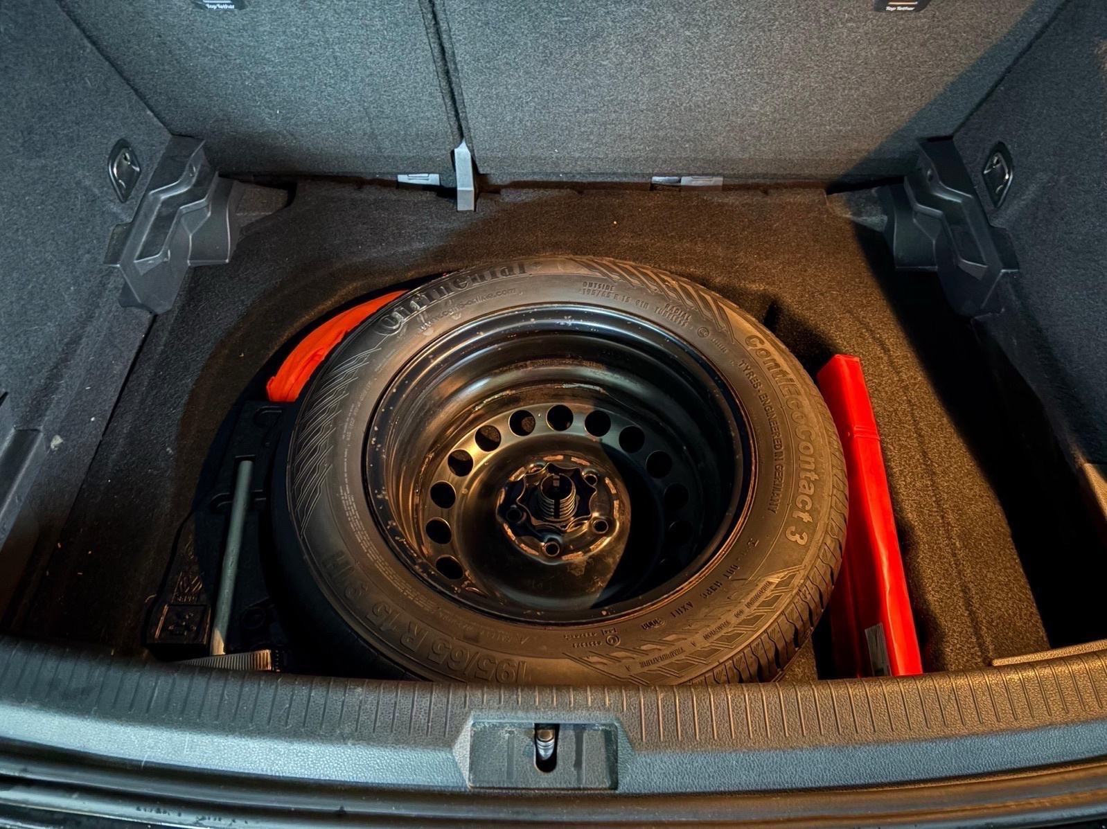 VW Golf 7 1,6 TDI BMT, fotografija 12