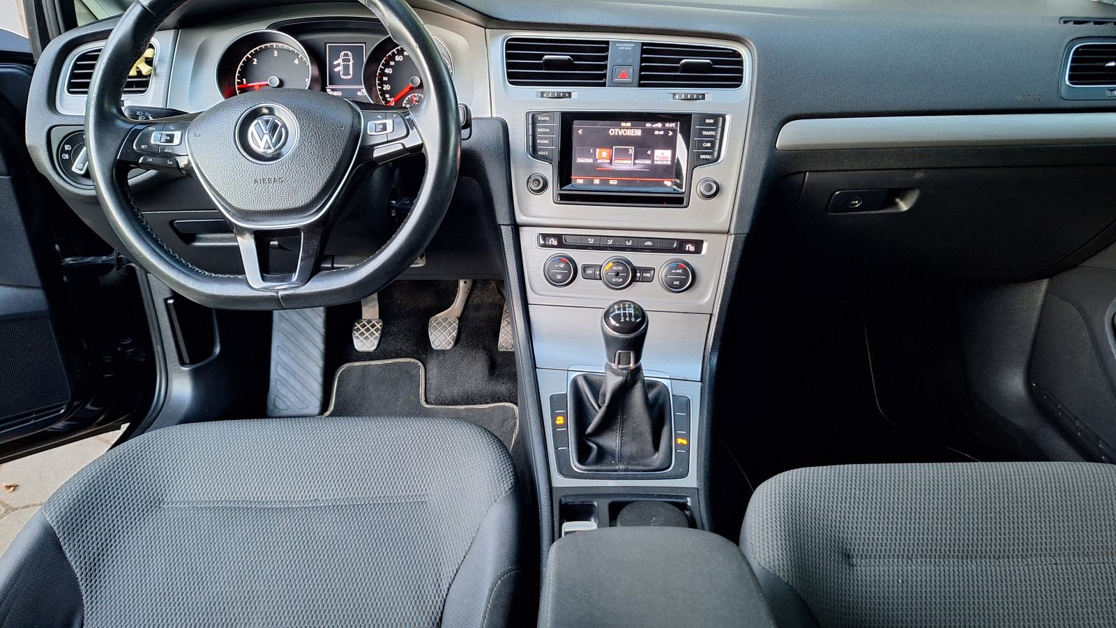 VW Golf 7 1,6 TDI BMT, fotografija 2