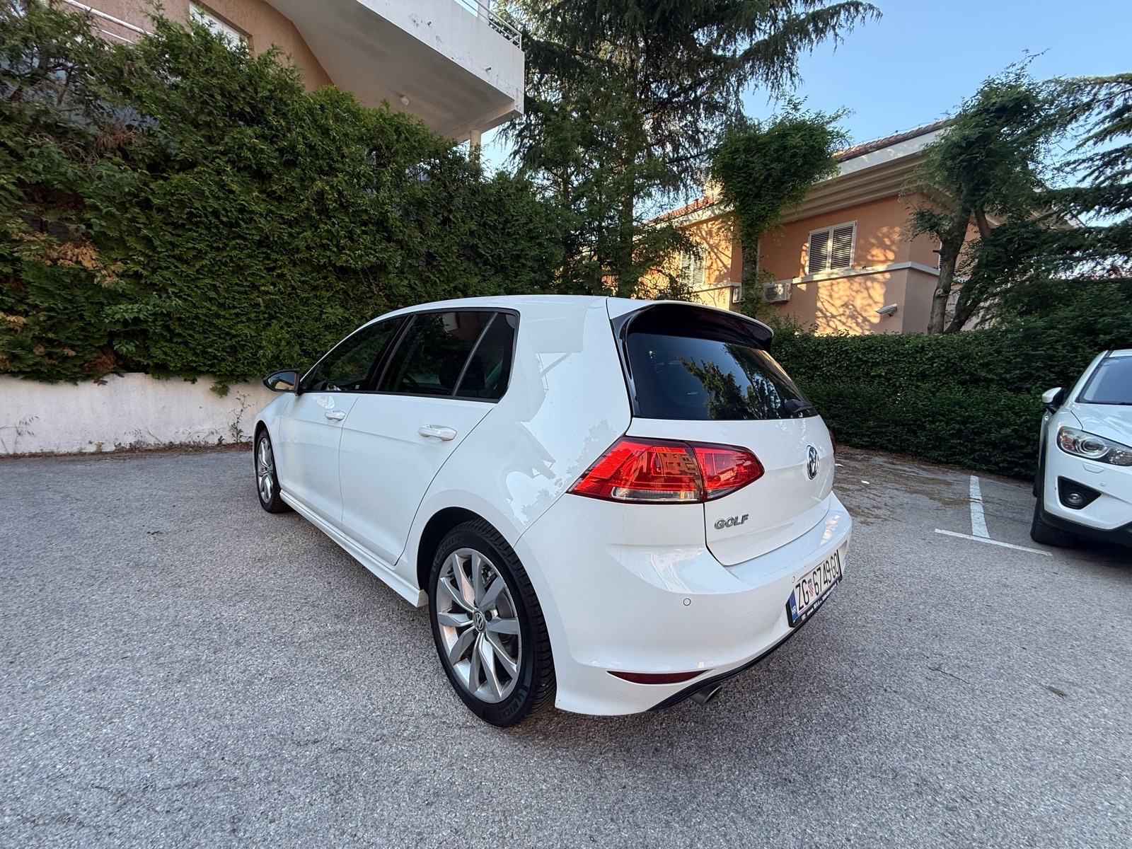 VW Golf 7 1,6 TDI BMT R-Line 40th Anniversary, fotografija 6