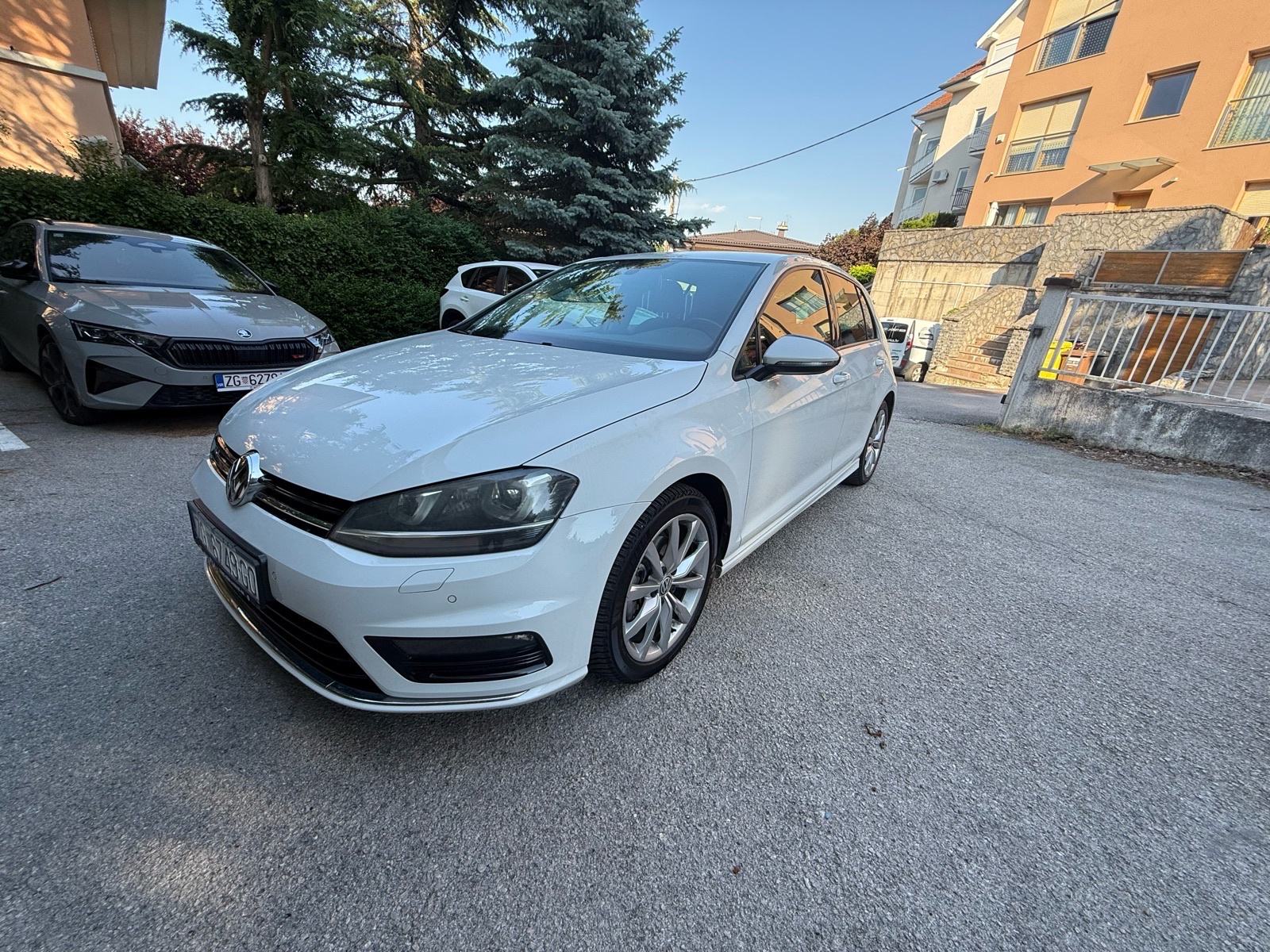 VW Golf 7 1,6 TDI BMT R-Line 40th Anniversary, fotografija 7