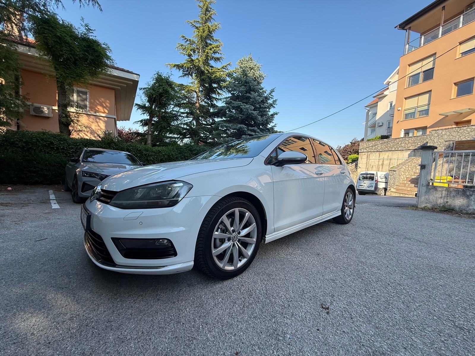 VW Golf 7 1,6 TDI BMT R-Line 40th Anniversary, fotografija 9