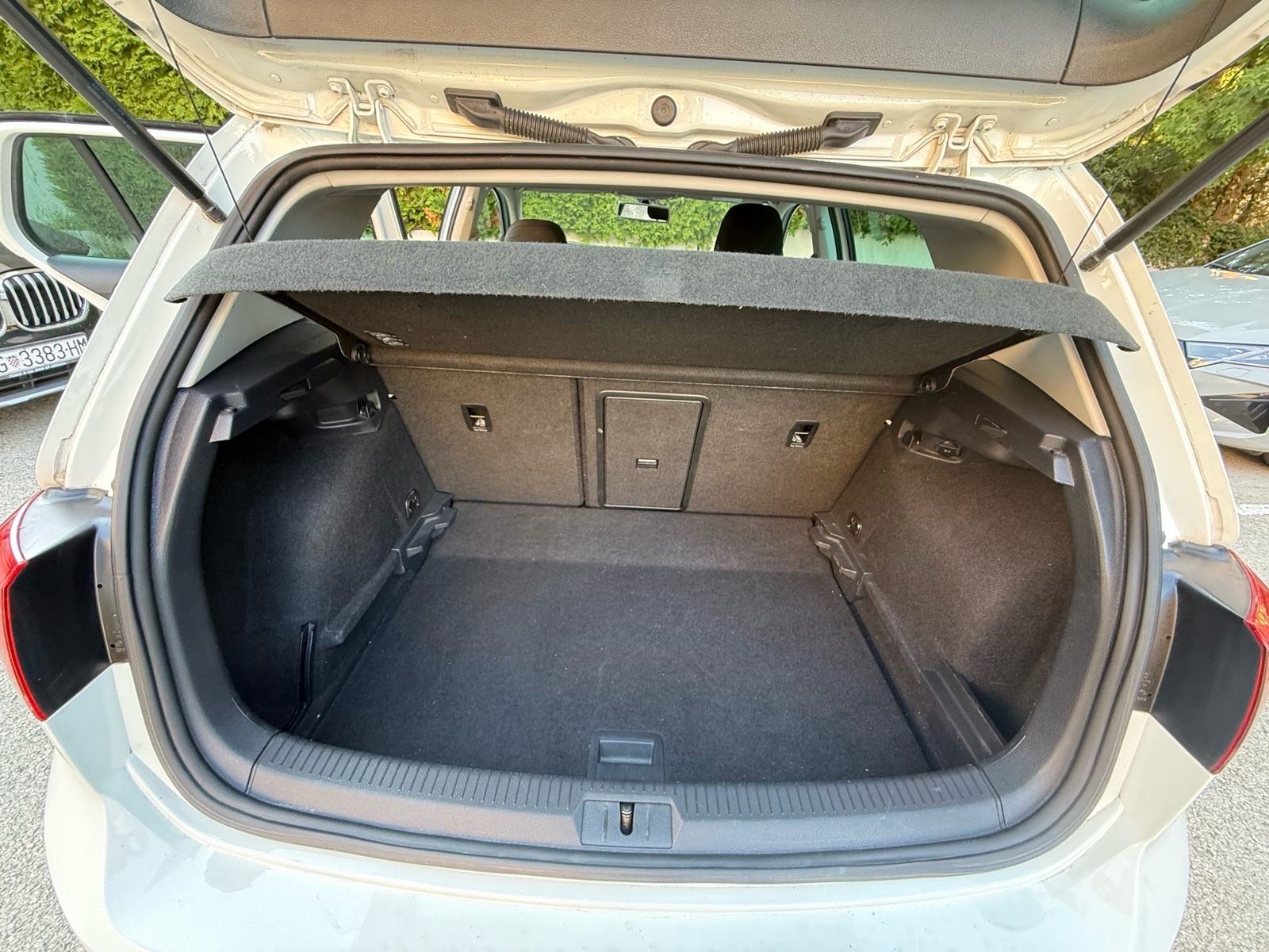 VW Golf 7 1,6 TDI BMT R-Line 40th Anniversary, fotografija 18