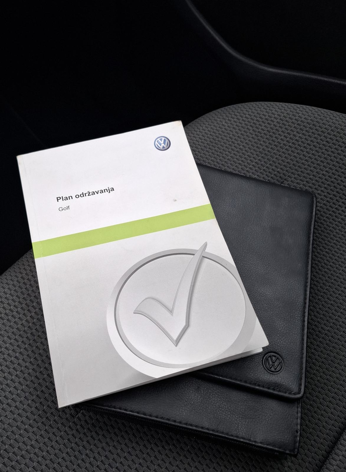 VW Golf 7 1,6 TDI prvi vlasnik, fotografija 15