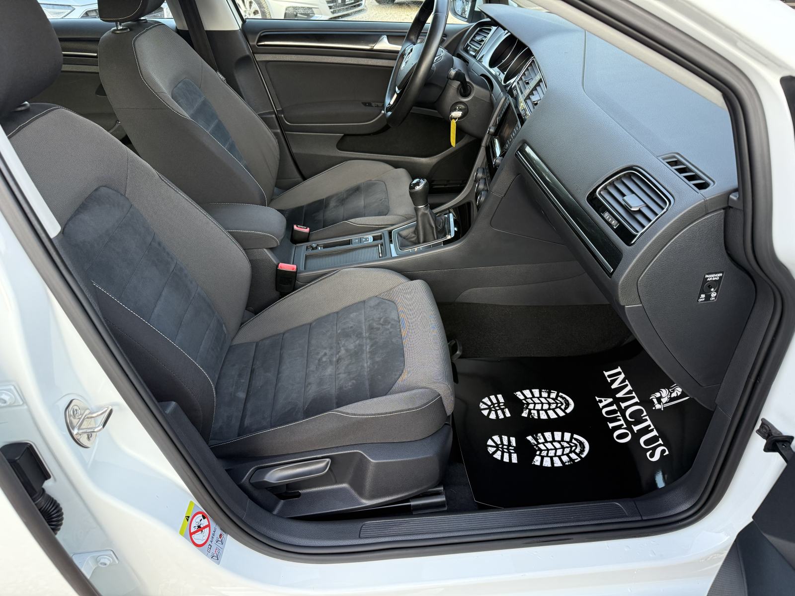 VW GOLF 7 1.6 TDI *HIGHLINE* 2014. Godina - NAVI - ALU - SERVISNA!, fotografija 13