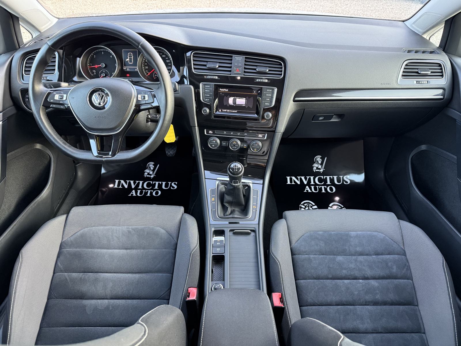 VW GOLF 7 1.6 TDI *HIGHLINE* 2014. Godina - NAVI - ALU - SERVISNA!, fotografija 11
